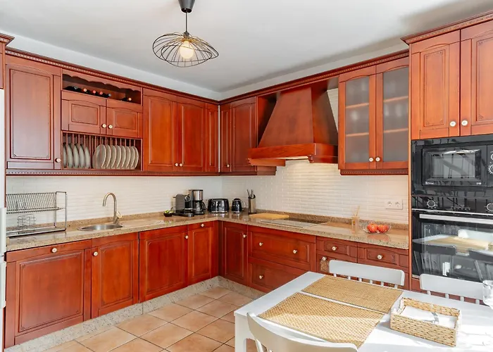 Cozy Townhouse In Old Town Apartman