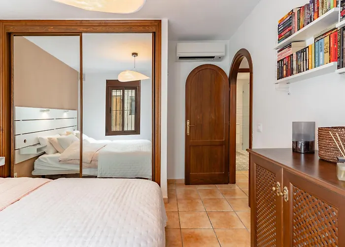 Cozy Townhouse In Old Town Apartman *