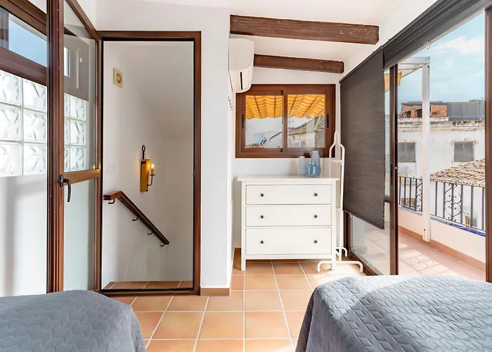 Cozy Townhouse In Old Town Apartman Estepona