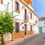 Cozy Townhouse In Old Town