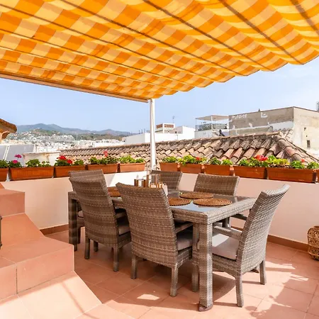 Cozy Townhouse In Old Town